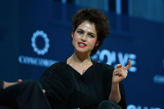 İşte Brad Pitt’in yeni sevgilisiyle ilk fotoğrafı - Resim: 3