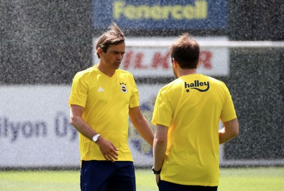 Cocu için olay yorum: Utanç verici, dönüş biletini garantiledi - Resim: 4