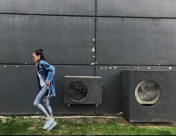 Neslihan Atagül'ün yeni dövmesine bakın yeri fena - Resim: 1