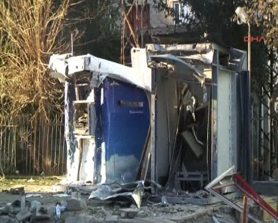 Saldırıdan arta kalan görüntüler - Resim: 1