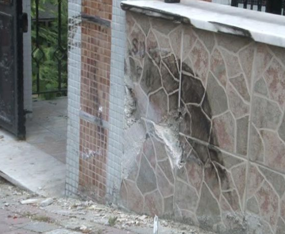 Direk başına düştü, feci şekilde öldü - Resim: 2