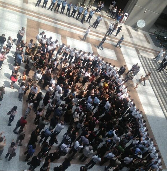 Çağlayan Adliyesi'nde Gezi protestosu - Resim: 2