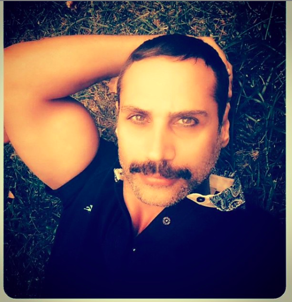 Şarkıcı Doğuş'u gören kaza geçirmiş sandı! Son hali tanınmaz halde  - Resim: 1