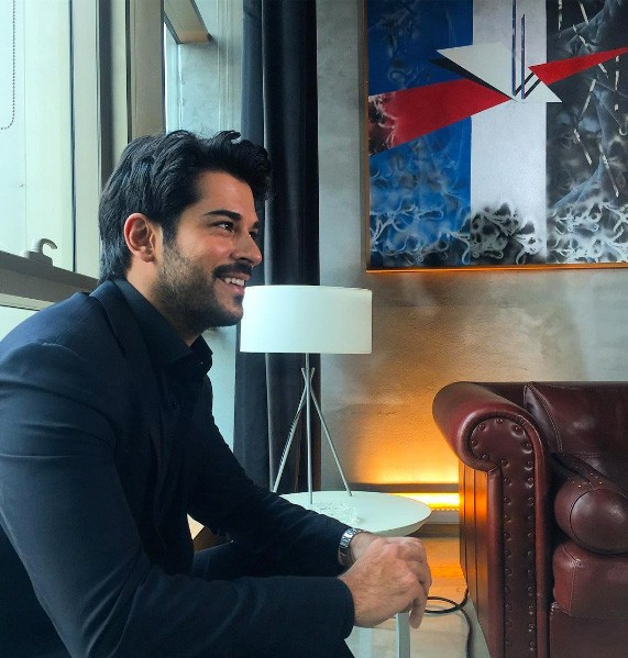 Mahlagha Jaberi'den Burak'a "Profesyonel bir ünlü değil!'  - Resim: 1