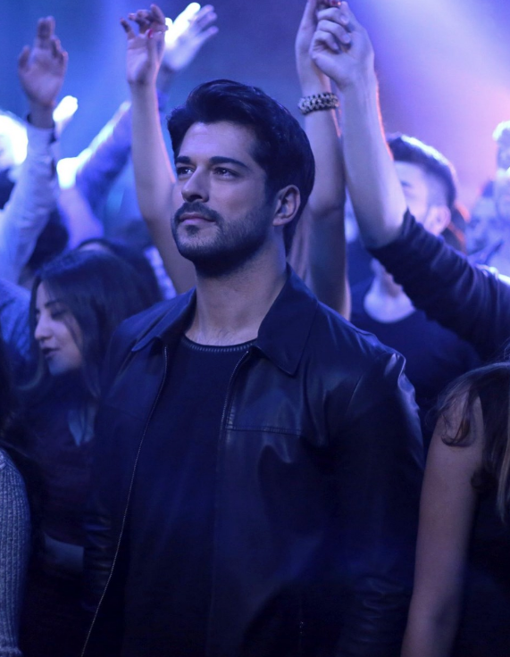 Ekranlarda olmayacak mı? Burak Özçivit'ten olay iddiaya yanıt - Resim: 4