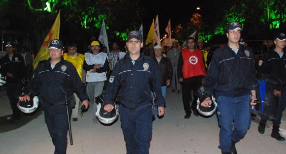 Memur grev yaptı, hayat durdu - Resim: 2