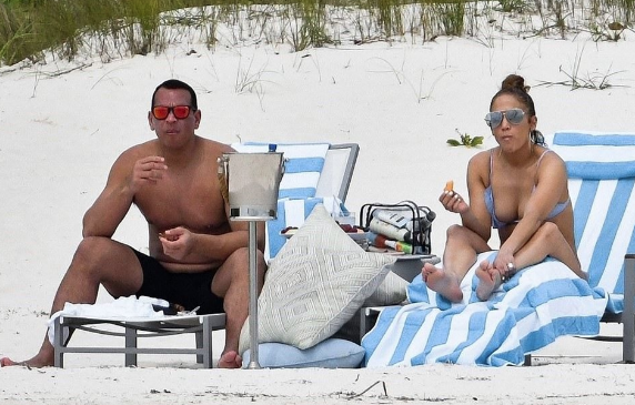 Alex Rodriguez, Jennifer Lopez'i aldatıyor mu? Bomba iddia - Resim: 2