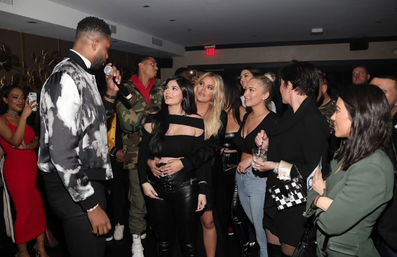 Khloe Kardashian ile Tristan Thompson ayrıldı - Resim: 3