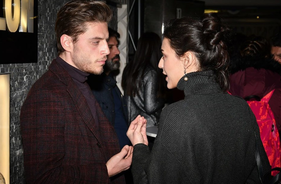 Set aşıkları yolda kavga ederken kaza yaptı! - Resim: 1