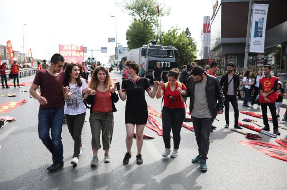 1 Mayıs İşçi Bayramı tüm yurtta böyle kutlanıyor - Resim: 1