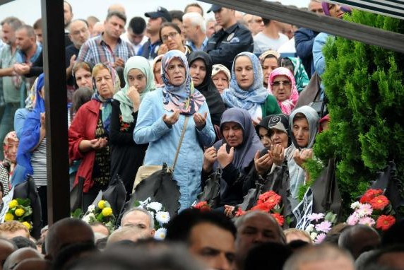 AK Parti Giresun İl Başkanı Tütüncü son yolculuğuna uğurlandı - Resim: 2