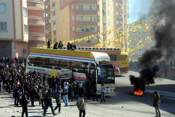 Diyarbakır'da Nevruz gerginliği - Resim: 2