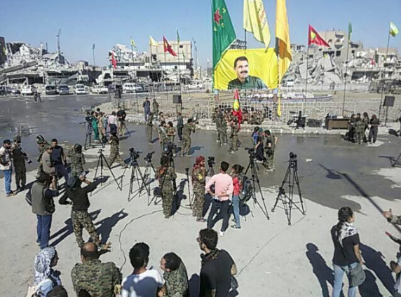 ABD'nin PKK'ya teslim ettiği Rakka'dan skandal görüntüler! - Resim: 3