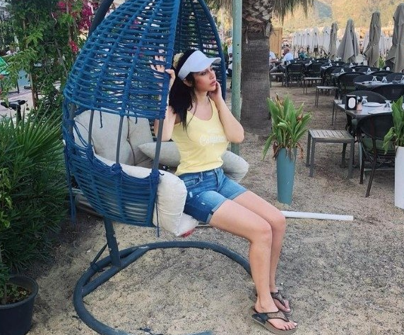 Arap güzeli Türkiye'de 1 milyonluk vurgun yaptı! İş adamı şok yaşadı: Senden çocuğum olsun! - Resim: 3