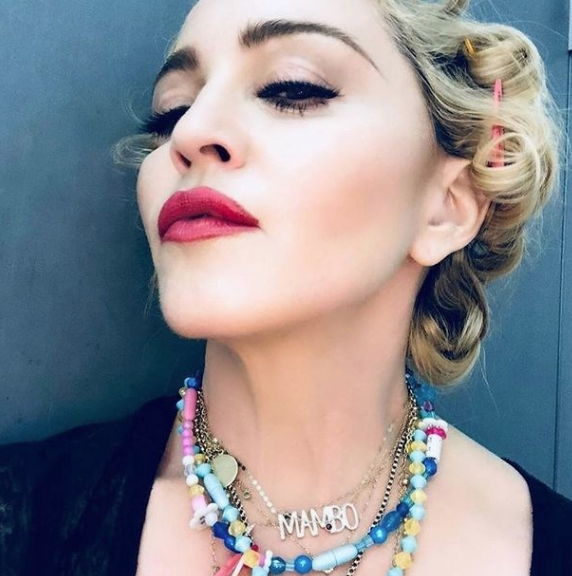 Saklamak için çok uğraştı! Madonna'nın olay görüntüsü - Resim: 3