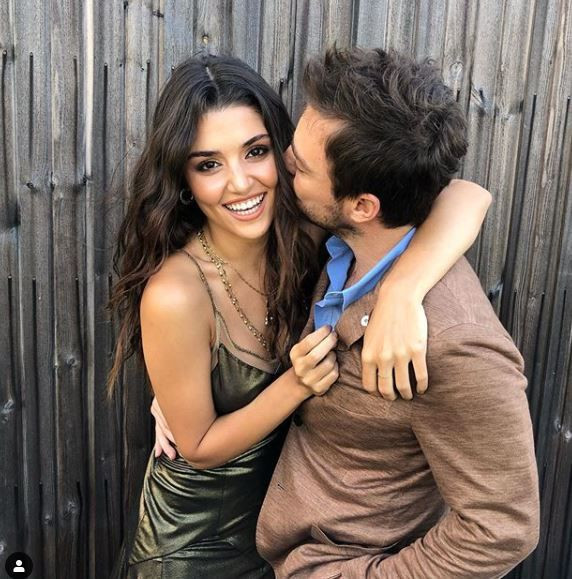 Hande Erçel ile Murat Dalkılıç evlenme kararı aldı! Nikah tarihi belli oldu - Resim: 1