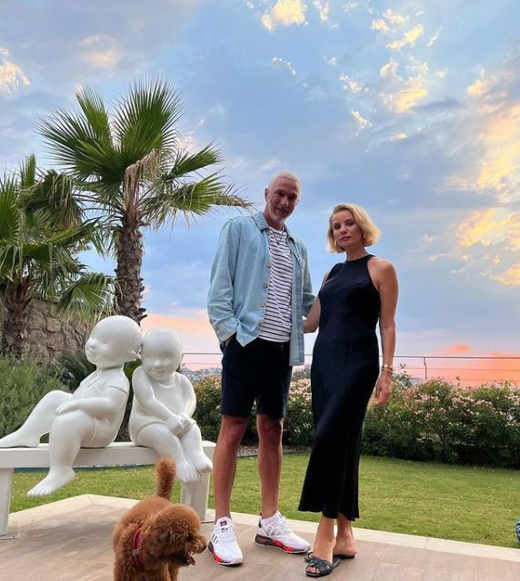 Esra Erol'dan 'öf' dedirten pozlar! Tatilden paylaştı, sosyal medya sallandı! - Resim: 2