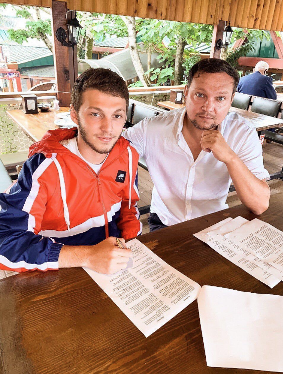 Başakşehirli Ahmet Deha Sarıahmet Real Madrid'e imza attı - Resim: 0