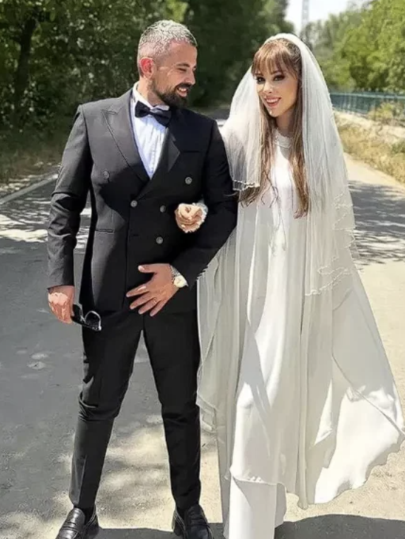 'Soyadı' yasağı! Ferdi Tayfur kızı Tuğçe Tayfur'a rest çekti - Resim: 3