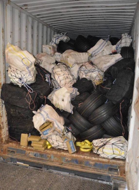 Bin 124 kilo kokain ele geçirildi! Türkiye'den giden konteynerden çıktı... Piyasa değerine bakın - Resim: 0