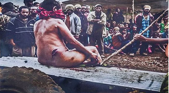 Gelenek değil işkence genç kızların memelerini ütüleyip...  - Resim: 4