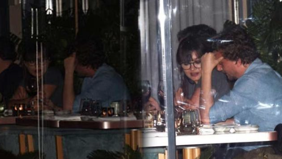 Sabaha kadar eğlendi! Nurgül Yeşilçay sevgilisiyle yakalandı - Resim: 1