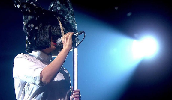 Dünyaca ünlü yıldız çıplak fotoğrafını paylaştı nedeni şoke edecek - Resim: 1