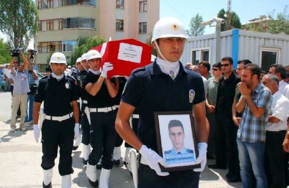 Şehit polis için Kürtçe ağıt! - Resim: 2