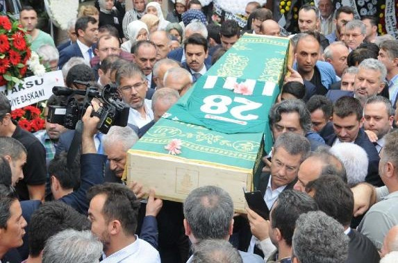 AK Parti Giresun İl Başkanı Tütüncü son yolculuğuna uğurlandı - Resim: 1