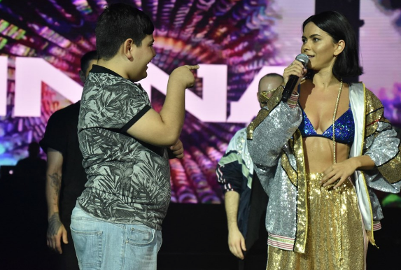 Inna, Ajda Pekkan şarkısıyla ortalığı kasıp kavurdu - Resim: 2