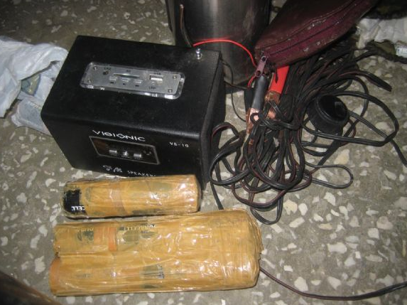 PKK sığınaklarından çıkanlar - Resim: 2