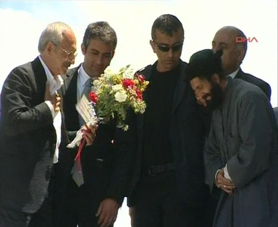 CHP mitinginde şaşırtan sarıklı - Resim: 4