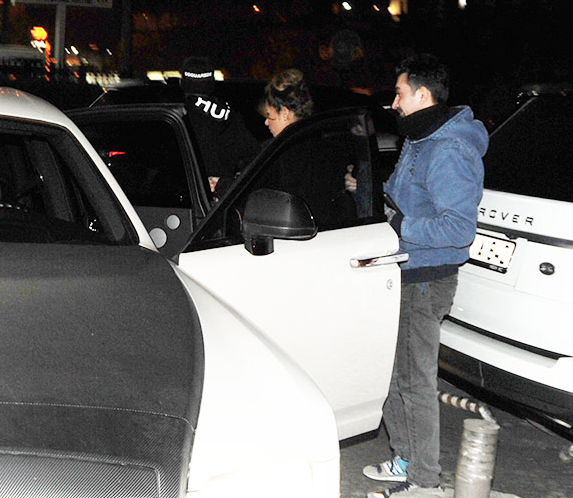 Lens çapkınlık turunda! Gizemli kadınla fena basıldı - Resim: 2