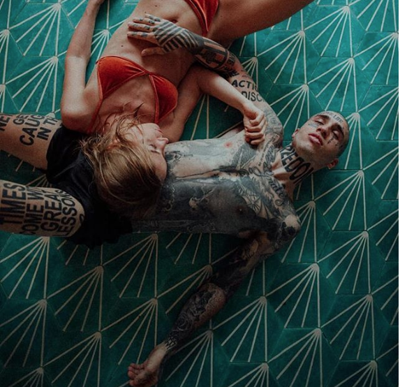 Kampanya ile para topluyorlardı Alman fenomen çiftin isteği takipçilerini çıldırttı! - Resim: 3