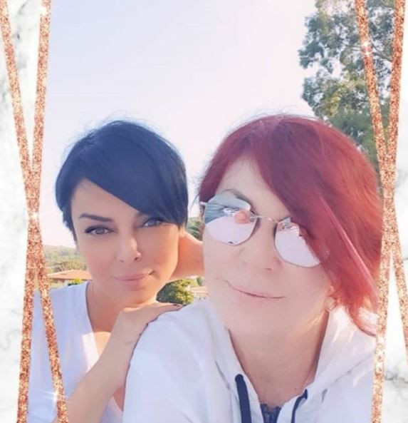 Emel Müftüoğlu koronavirüs şoku yaşadı! Sitede alarm verildi - Resim: 3