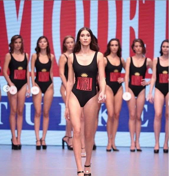 15 yaşındaki güzellik kraliçesi Melisa İmrak eleştirilere cevap verdi hedefleri bakın ne - Resim: 3