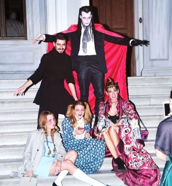 İstanbul'da cadılar bayramı kutlaması Şeyma Subaşı'ya bakın - Resim: 2