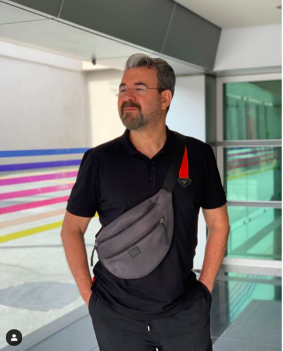 Adnan Serter kimdir yaşı kaç Kuaförüm Sensin jürisi nereli? - Resim: 1