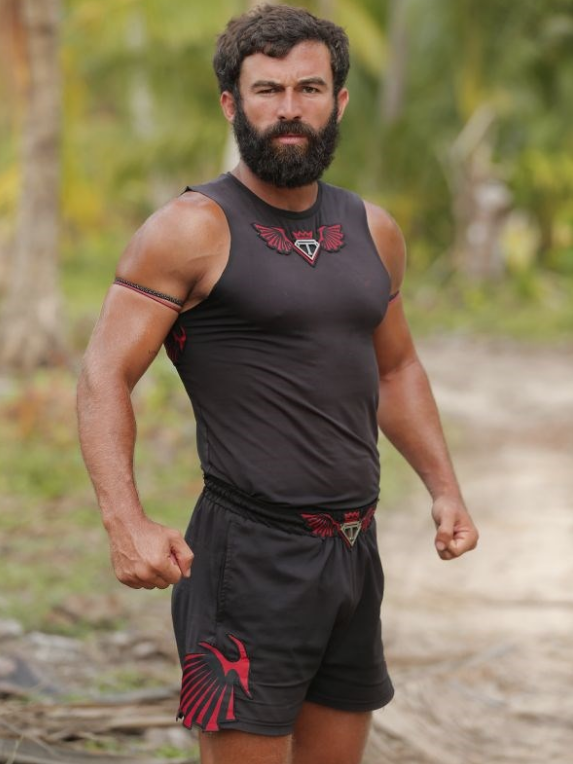 Survivor'da ortalık fena karıştı! Adem ile Turabi birbirine girdi - Resim: 1