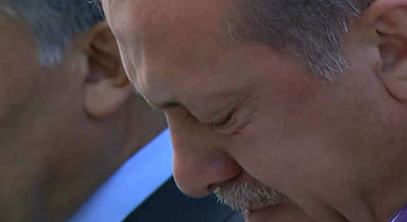 Başbakan hüngür hüngür ağladı - Resim: 4