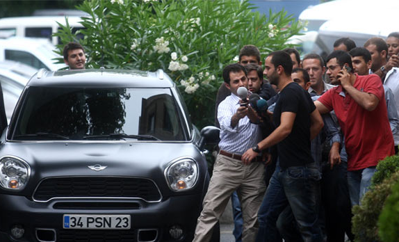 Semih adliyeden böyle ayrıldı - Resim: 1