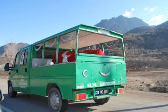 Burak Can'a ağıtlarla son veda - Resim: 1