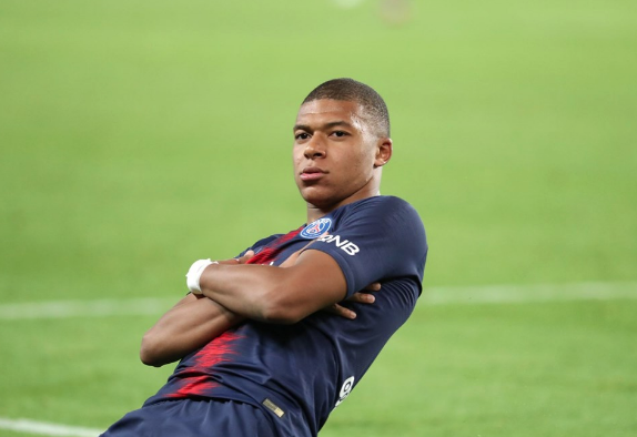 Mbappe çıldırdı! 13 dakikada 4 gol - Resim: 1