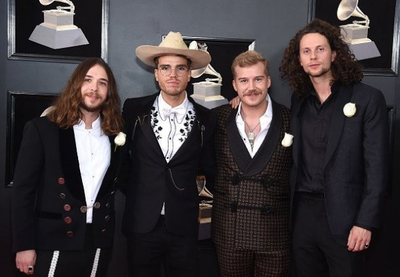 Derin yırtmacı başına bela oldu! Frikik vermemek için çok uğraştı - Resim: 2