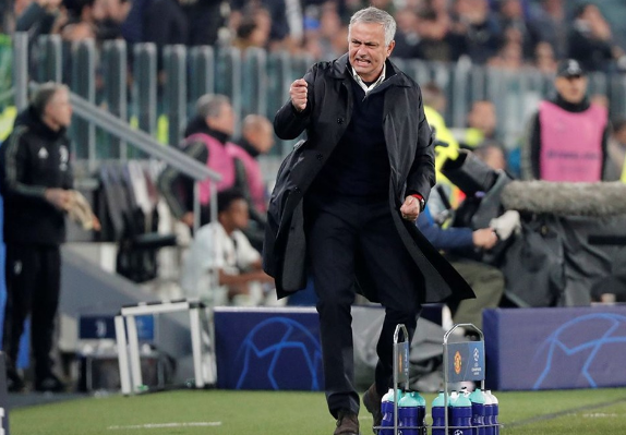 Son dakika golü sonrası Mourinho kendinden geçti - Resim: 4