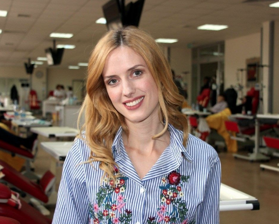 Wilma Elles: Aç kalan çocukları görünce utanıyorum - Resim: 4