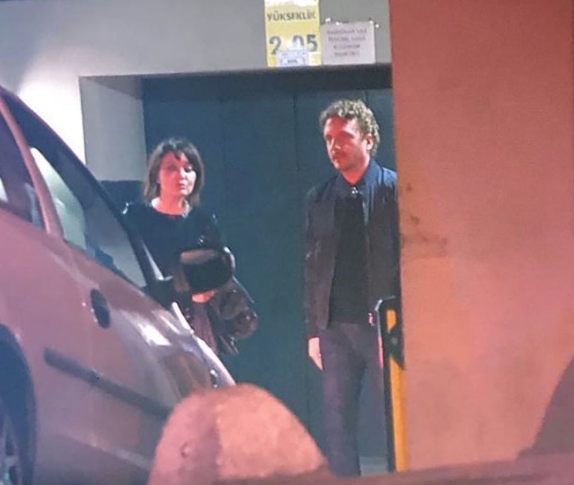 Sabaha kadar eğlendi! Nurgül Yeşilçay sevgilisiyle yakalandı - Resim: 2