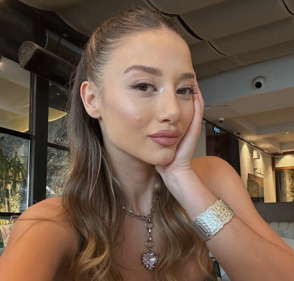 Futbolcu cinayetinde karar! Aleyna Kalaycıoğlu tahliye oldu: Annesine sarılarak ağladı - Resim: 3