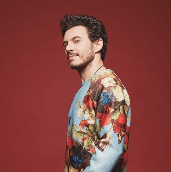 Şarkıcı Buray bu kez isyan etti! Fenomenlerin sohbetlerine laf çaktı - Resim: 2