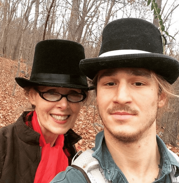 "Taciz etti" Trump'tan ilginç yanıt: "Tipim değil" - Resim: 1